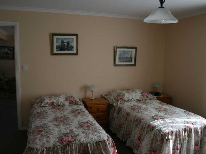 5 Esther Lane, Port Julia SA 5575