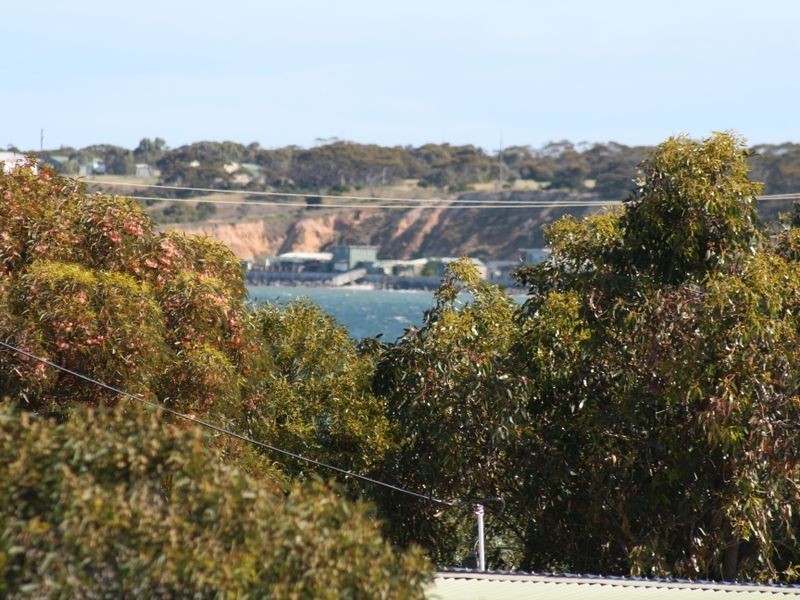 5 Esther Lane, Port Julia SA 5575