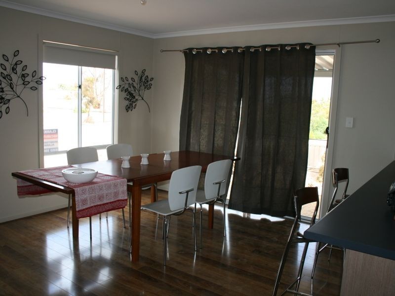 1 Gardner Street, Price SA 5570