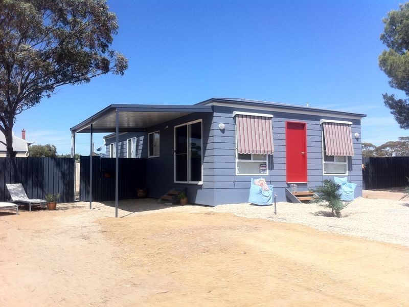 1 Gardner Street, Price SA 5570