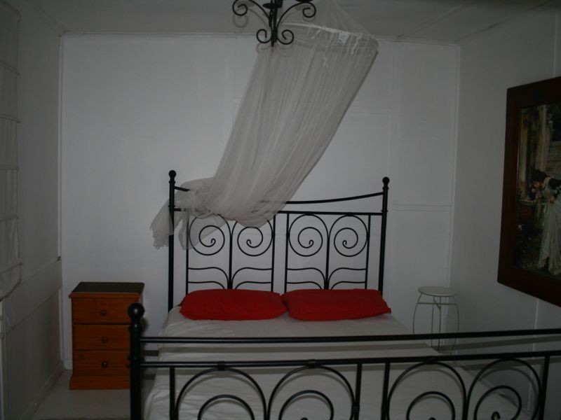 11 Yoolamardy Parade, Port Clinton SA 5570