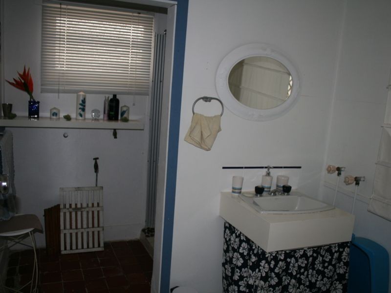 11 Yoolamardy Parade, Port Clinton SA 5570