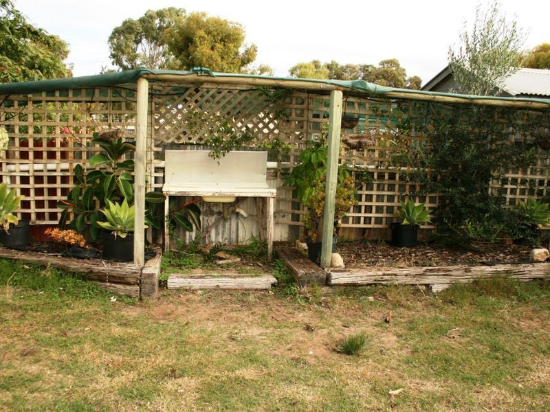 43 Main Street, Pine Point SA 5571