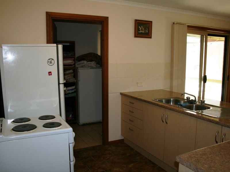 5 Mesnil Drive, Price SA 5570