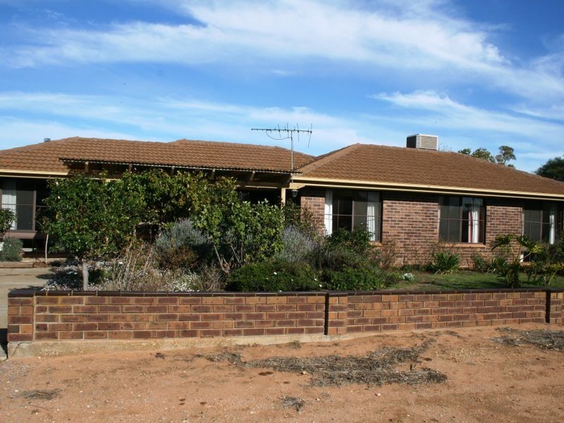 9 Annie Watt Street, Price SA 5570