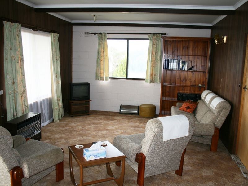 3 Priscilla Court, Port Julia SA 5575