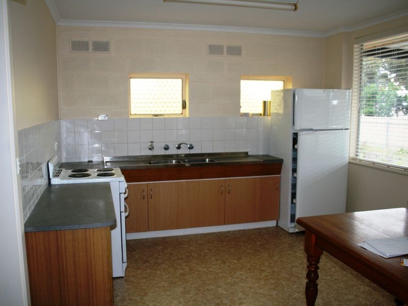 17 Devon Street, Price SA 5570