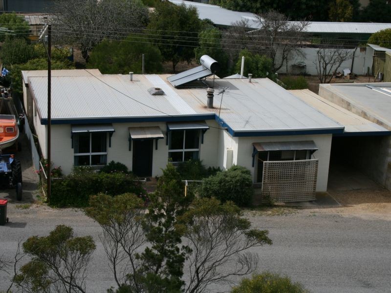 61 Main Street, Pine Point SA 5571