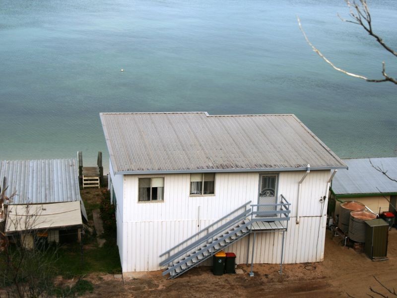 Lot 9 (18) Jetty Road, Port Julia SA 5575