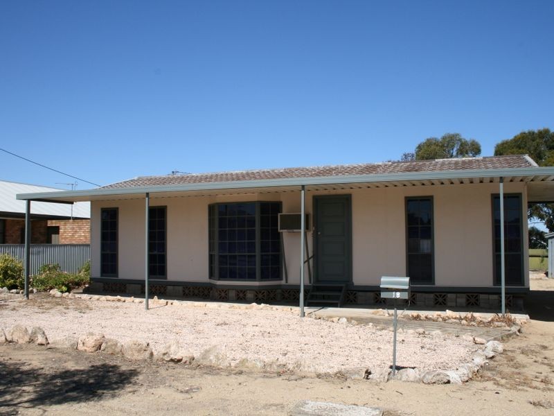 18 Bridge Road, Ardrossan SA 5571