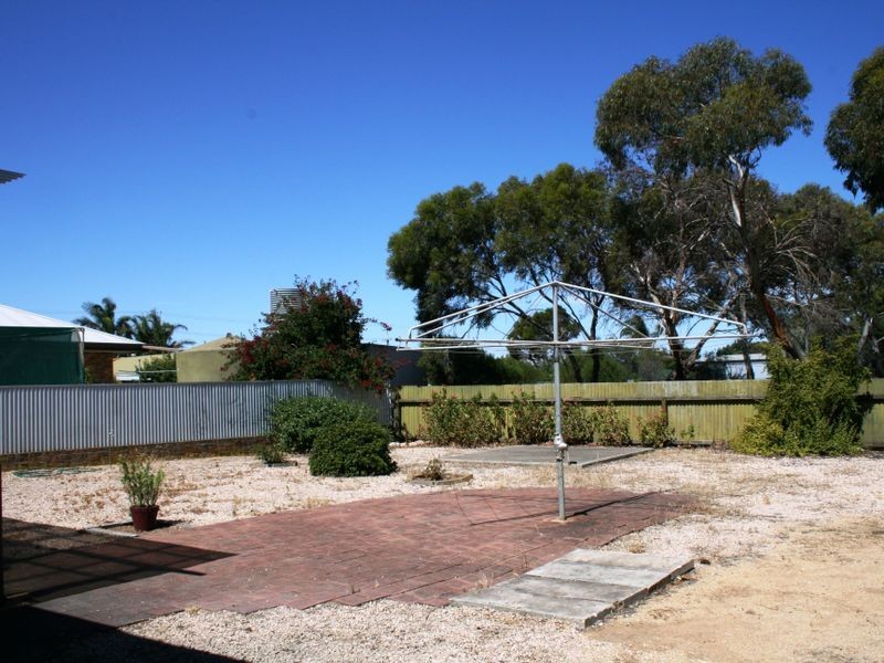18 Bridge Road, Ardrossan SA 5571