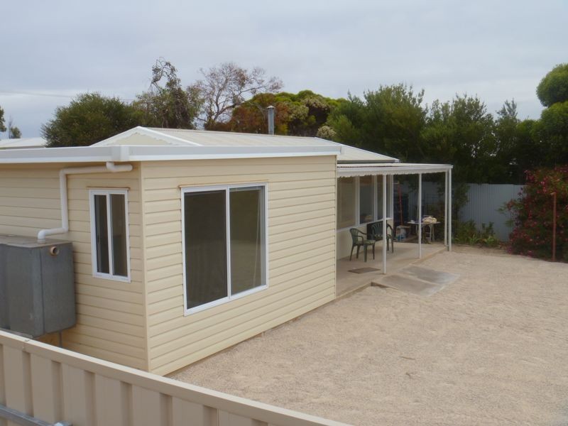 2 James Well Road, James Well SA 5571