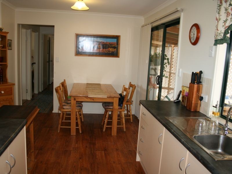 10 Barton Road, Tiddy Widdy Beach SA 5571