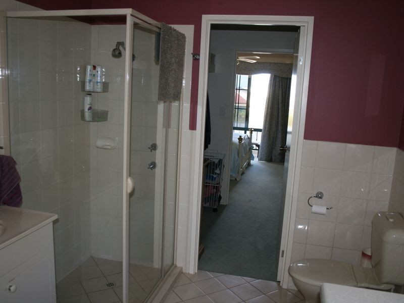 10 Barton Road, Tiddy Widdy Beach SA 5571