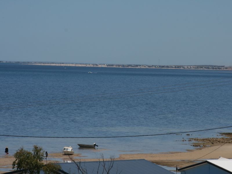 6 Chapman Road, Rogues Point SA 5571