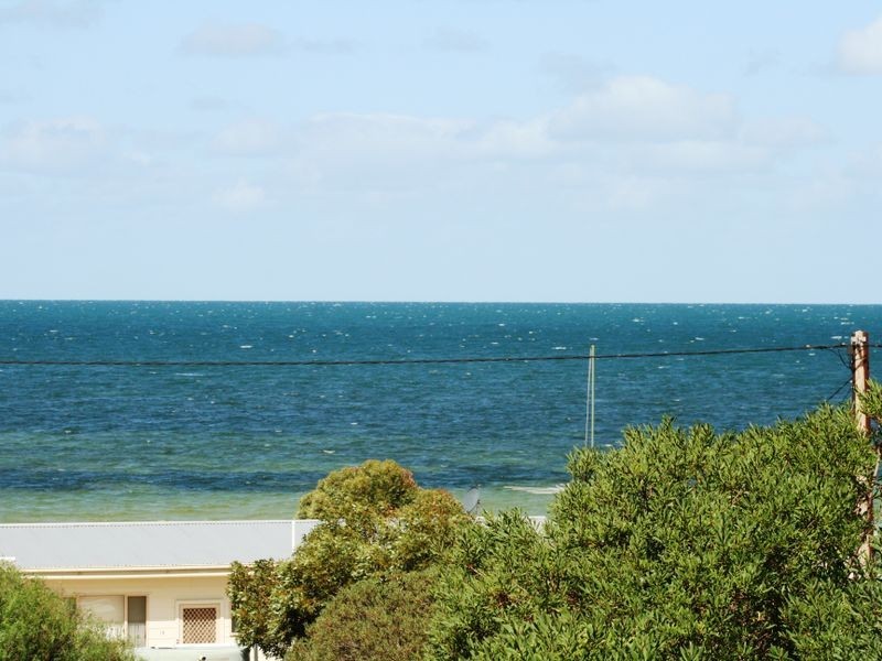 6 Chapman Road, Rogues Point SA 5571