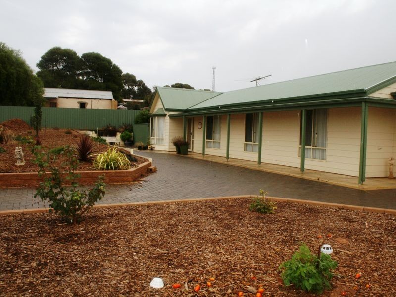 2 Jarrett Street, Maitland SA 5573