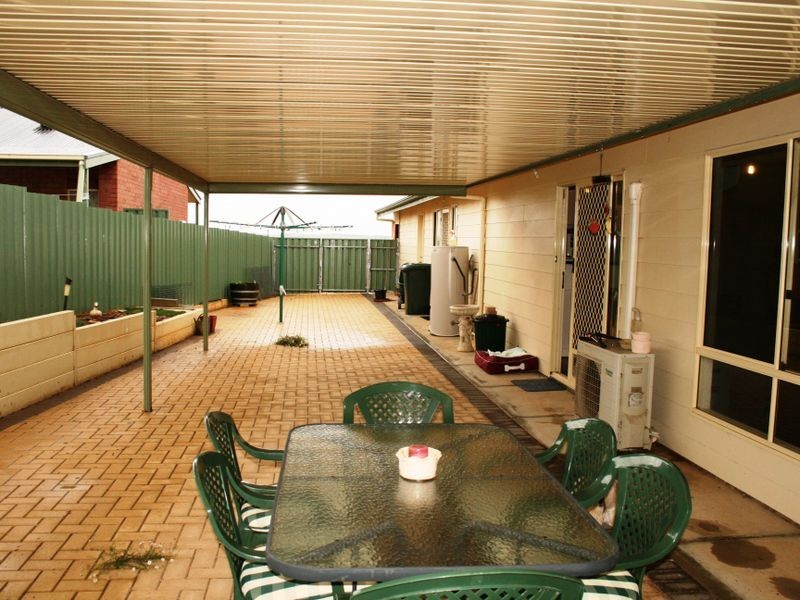2 Jarrett Street, Maitland SA 5573