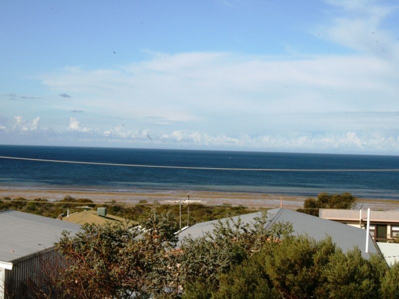 20 Barton Road, Tiddy Widdy Beach SA 5571