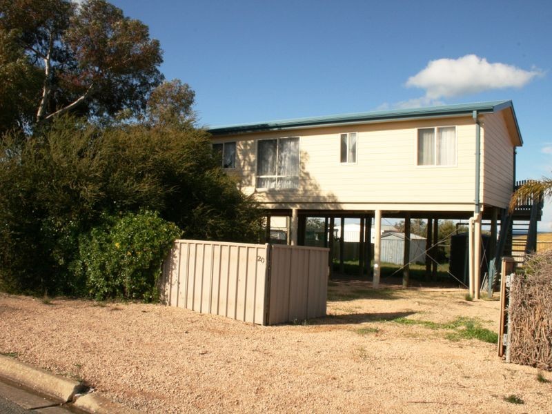20 Barton Road, Tiddy Widdy Beach SA 5571