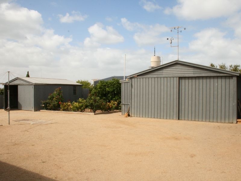 12 Horn Street, Price SA 5570