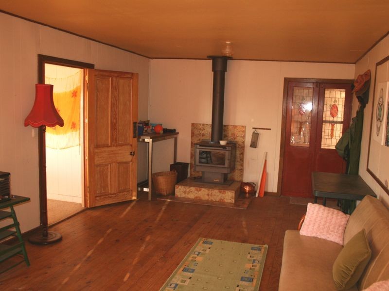 18 The Esplanade, Price SA 5570