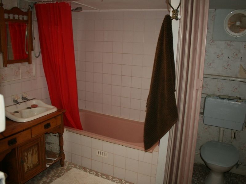 18 The Esplanade, Price SA 5570