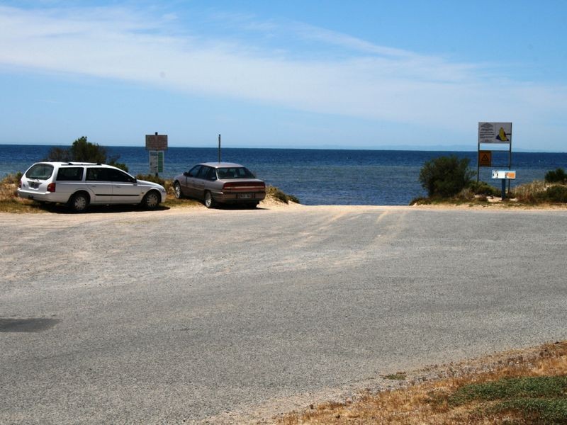 13 Beach Road, Pine Point SA 5571