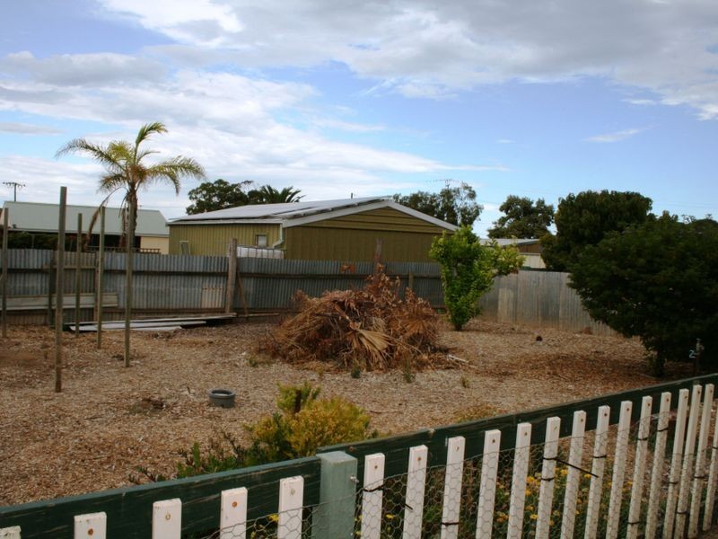 6 Bridge Road, Ardrossan SA 5571