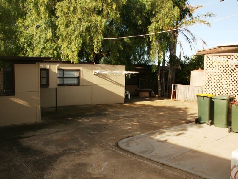 12 Wells Terrace, Price SA 5570