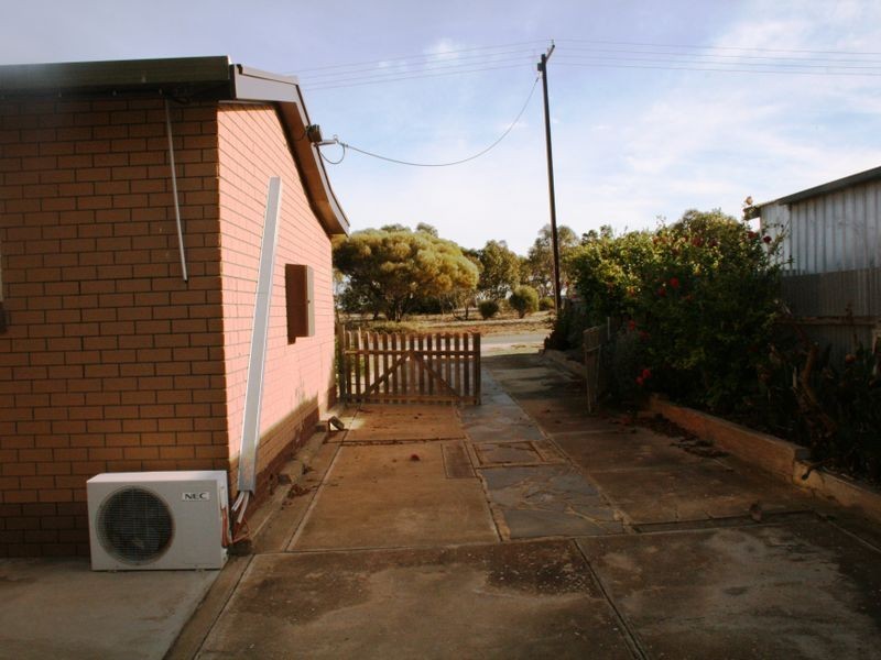 12 Wells Terrace, Price SA 5570