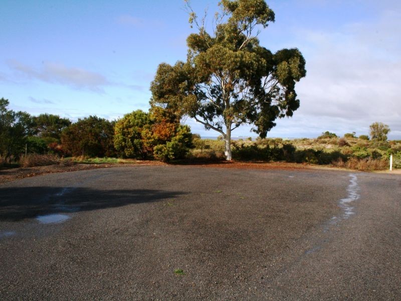 52 Esplanade, Pine Point SA 5571