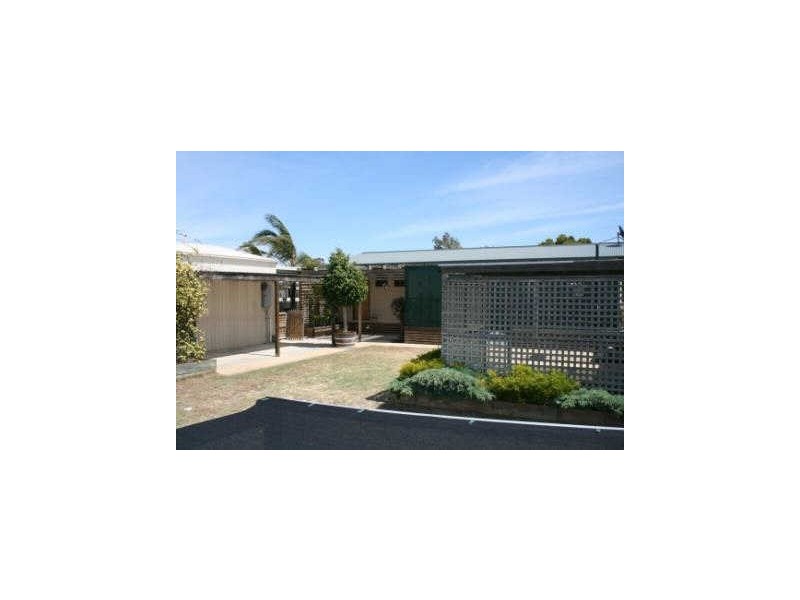 32 Mesnil Drive, Port Clinton SA 5570