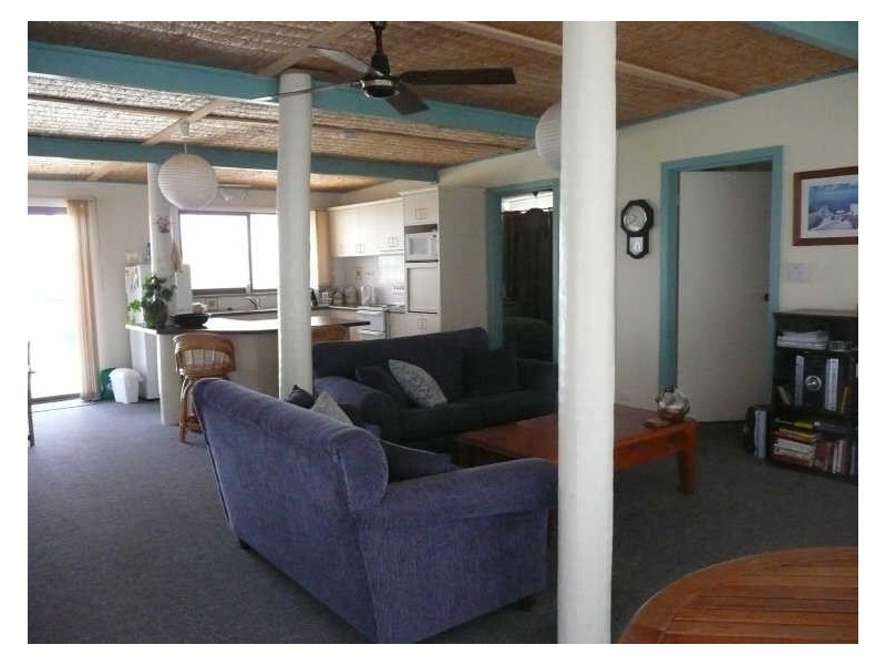 5 Chapman Road, Rogues Point SA 5571