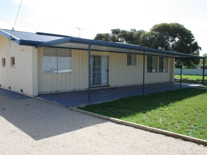 17 Devon Street, Price SA 5570