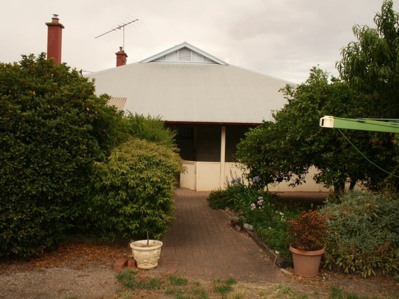 15 Samuel Street, Maitland SA 5573