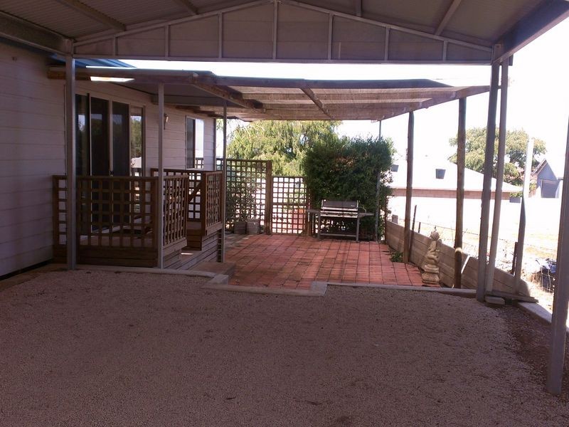 28 Clinton Road, Maitland SA 5573