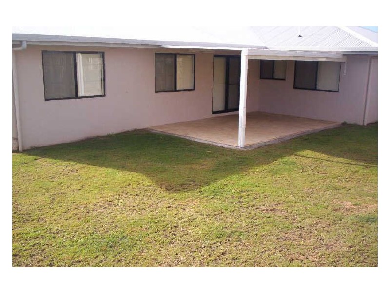 4 Rothbury Place, New Auckland QLD 4680