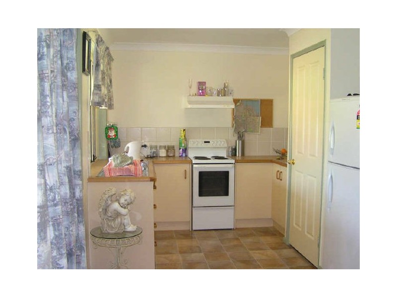 4 Ashbrook Court, New Auckland QLD 4680