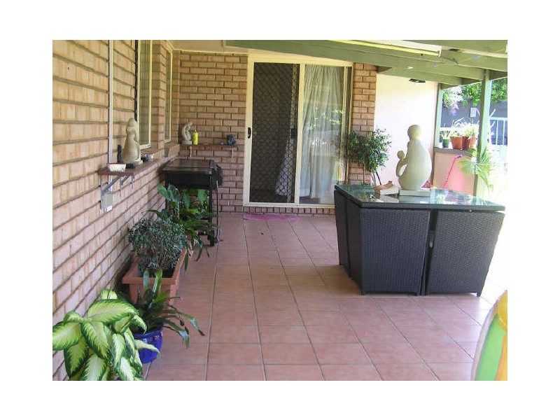 4 Ashbrook Court, New Auckland QLD 4680