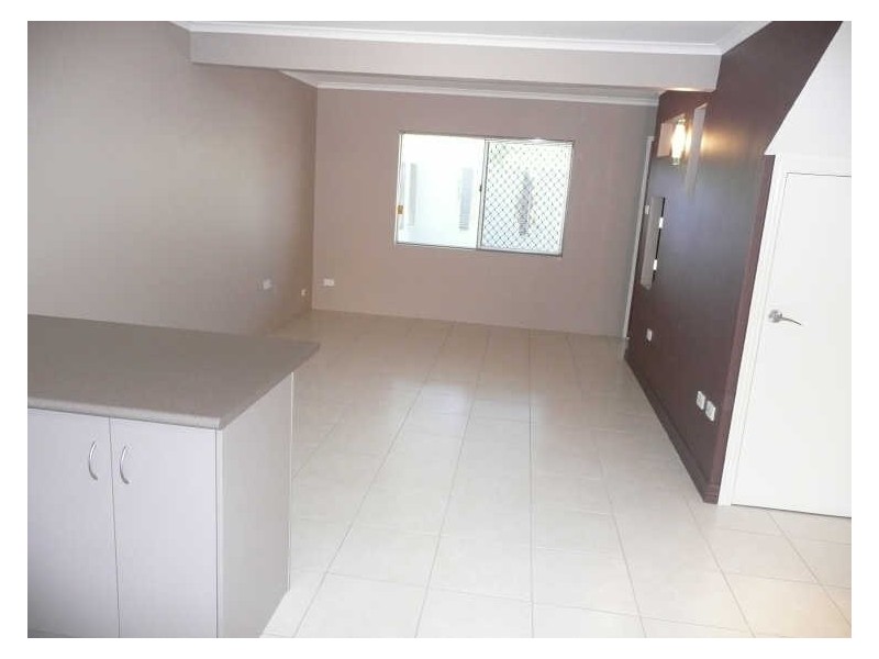 1,2,3 &4/102 Philip Street, Sun Valley QLD 4680