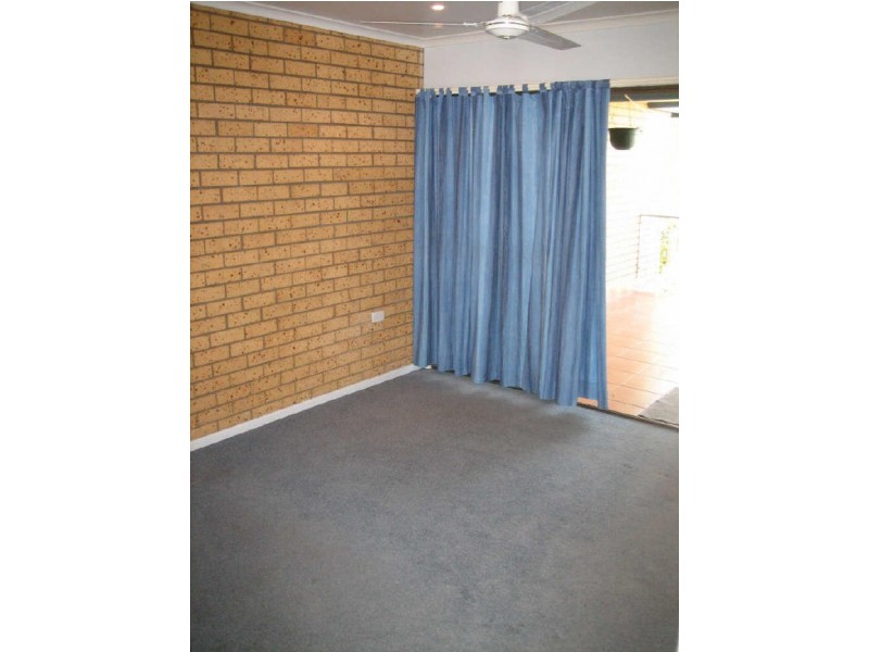 5/8 Yarroon Street, Gladstone QLD 4680