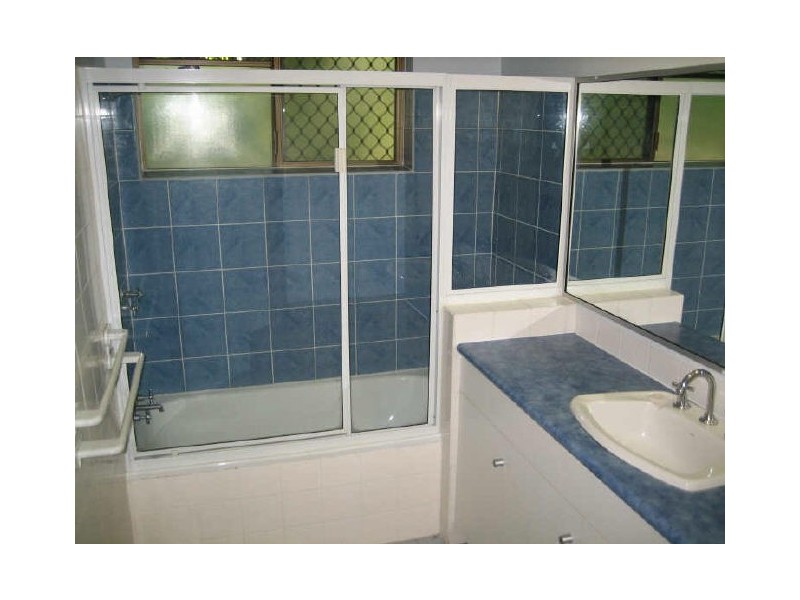 5/8 Yarroon Street, Gladstone QLD 4680