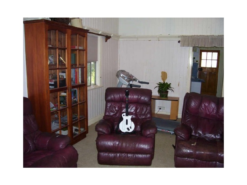 40 Agnes Street, South Gladstone QLD 4680
