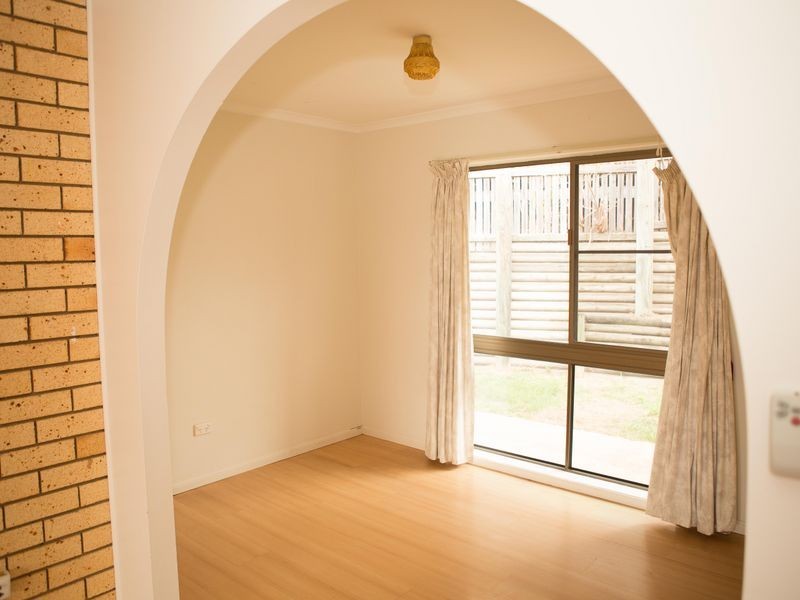 25 Gretel Drive, Clinton QLD 4680