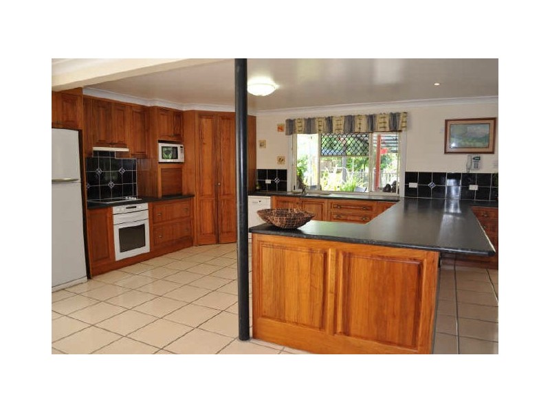 15 Beecher Street, Beecher QLD 4680