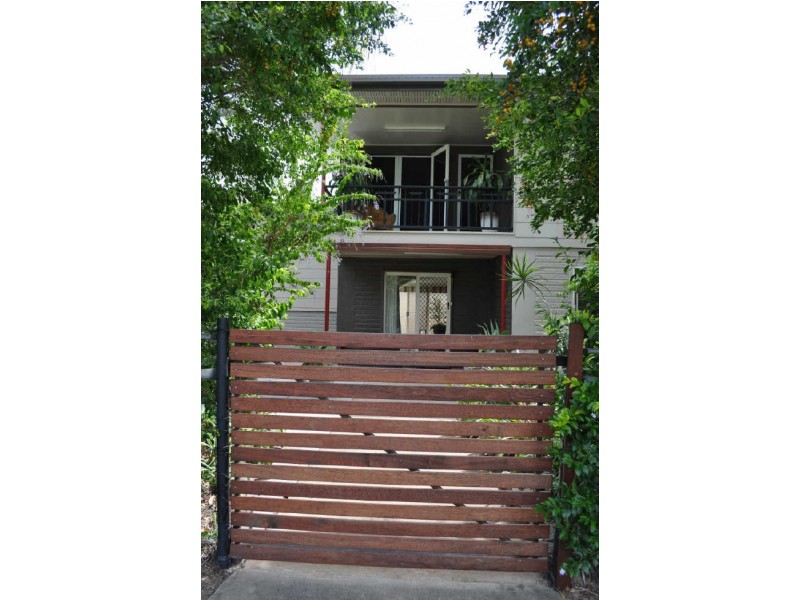 15 Beecher Street, Beecher QLD 4680