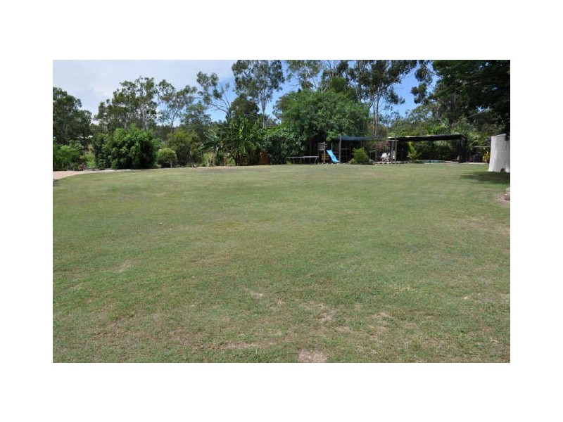 15 Beecher Street, Beecher QLD 4680