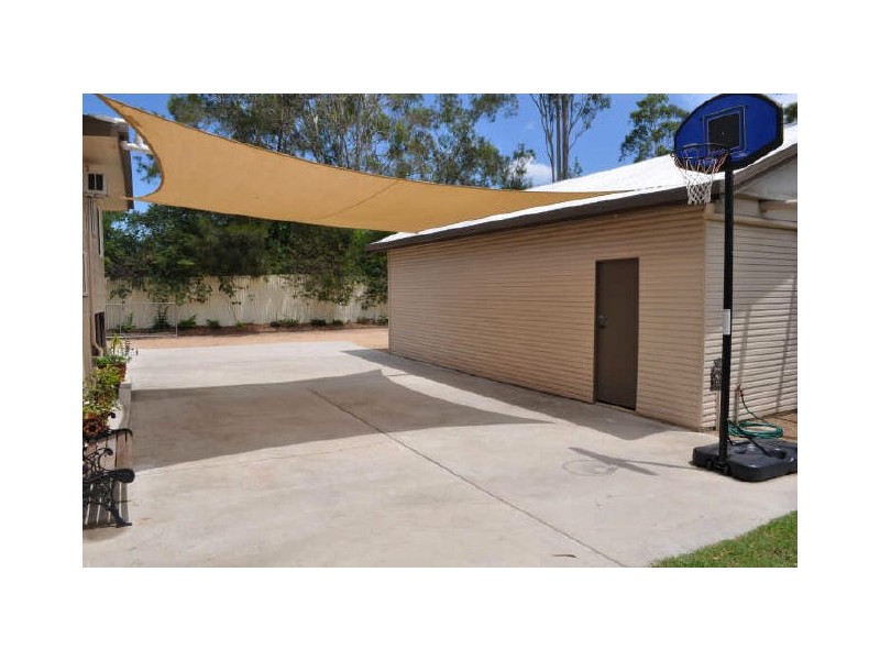 15 Beecher Street, Beecher QLD 4680