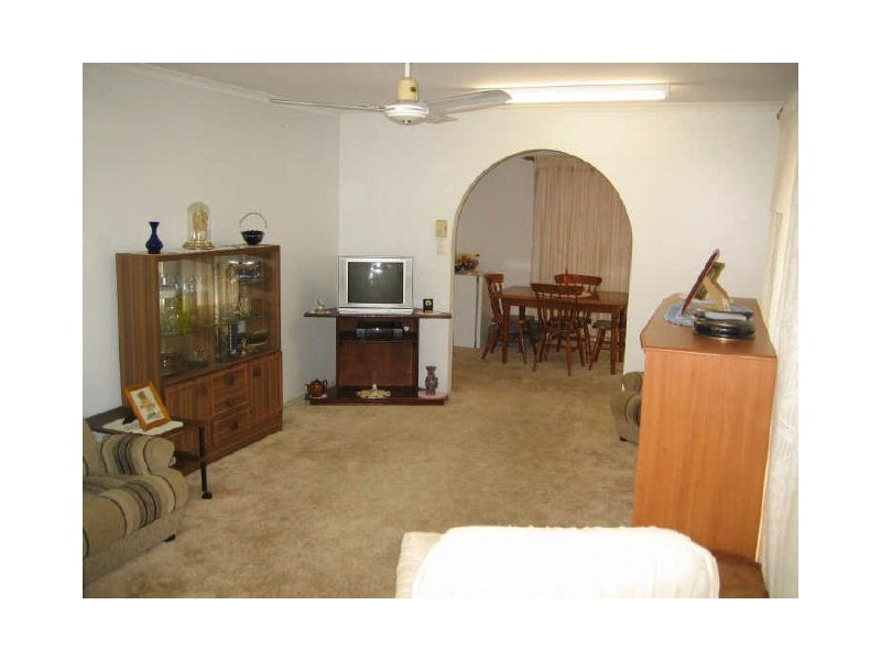 34 Aquarius Street, Clinton QLD 4680